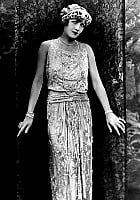 Claire Windsor